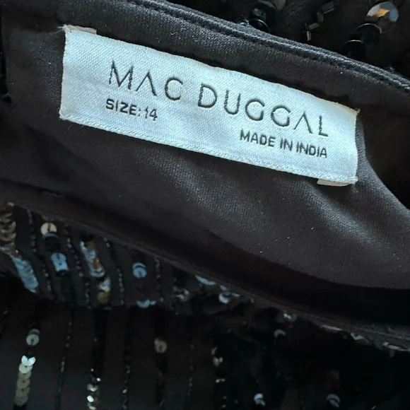 Mac Duggal BLACK Embellished Column Cape Gown - Picture 11 of 13